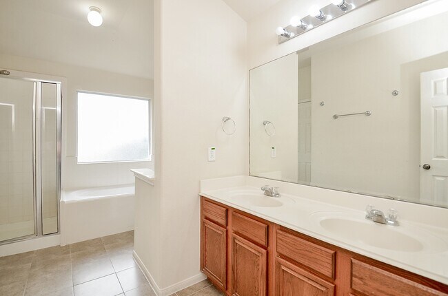 Foto del edificio - 20903 Hamlet Ridge Ln