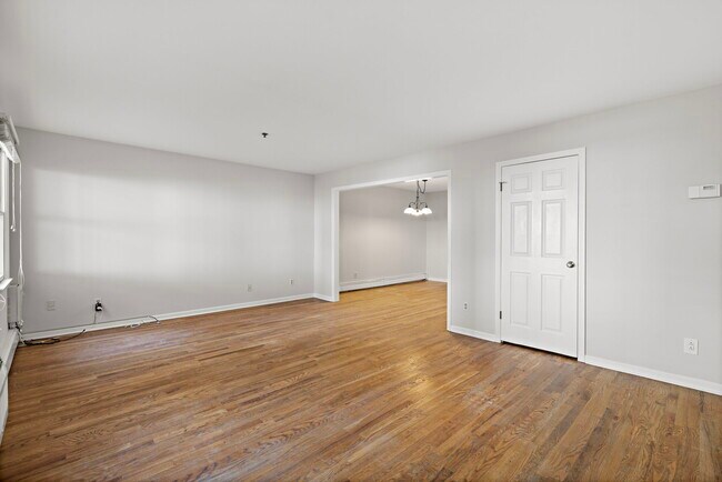 Foto del edificio - 611 Madison St