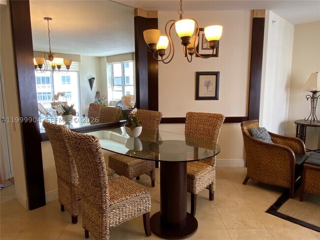 Foto del edificio - 701 Brickell Key Blvd
