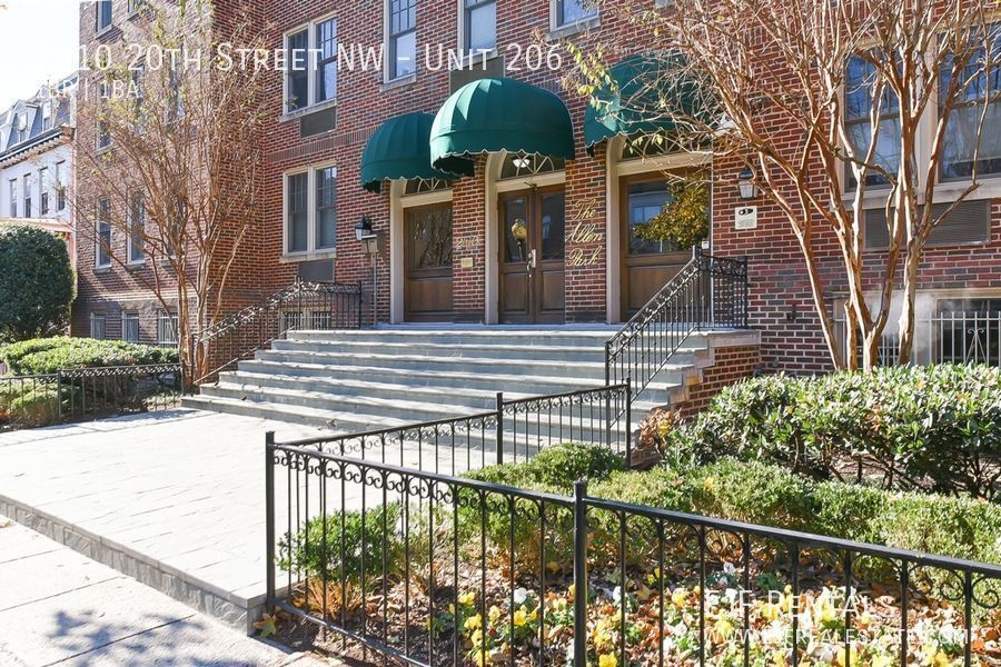 Primary Photo - Updated Kalorama One Bedroom on Quiet Street