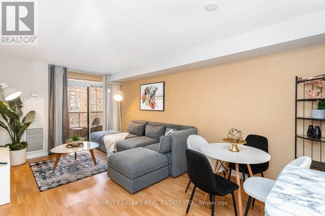 Building Photo - 3888 Duke of York Blvd