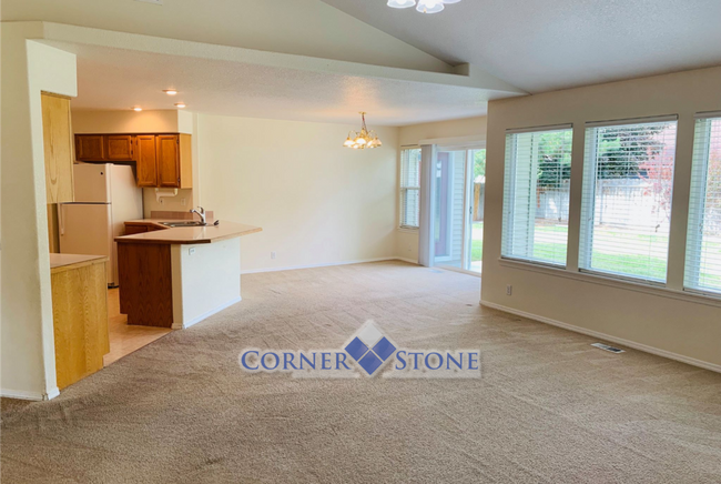 Building Photo - Delightful Home in Columbia Village with B...