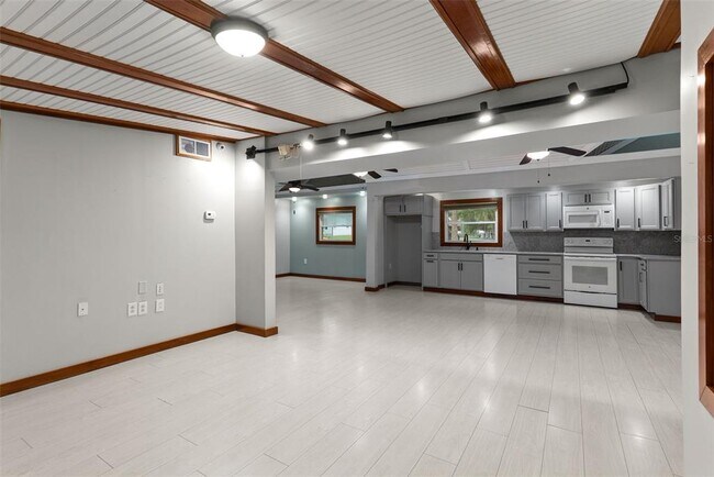 Foto del edificio - 10519 Bridgewood Dr