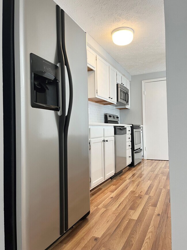 Foto del edificio - 48 Sweetfern Ct