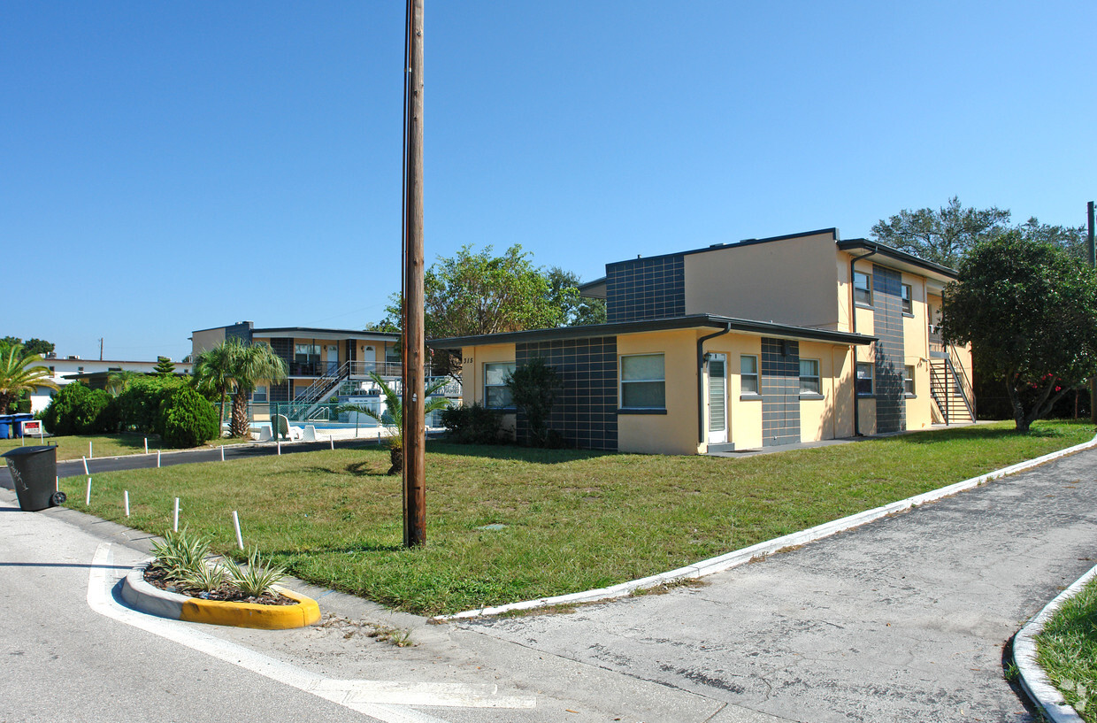 Primary Photo - 315 S Nimbus Ave