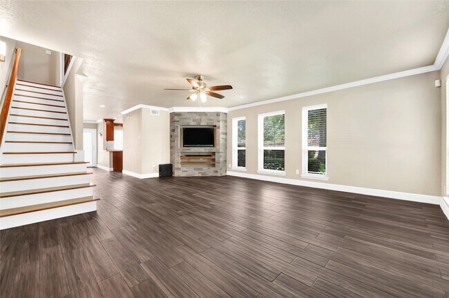 Building Photo - 5801 Lumberdale Rd