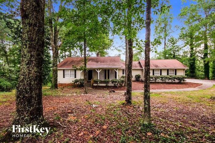 Primary Photo - 1105 Honeysuckle Dr