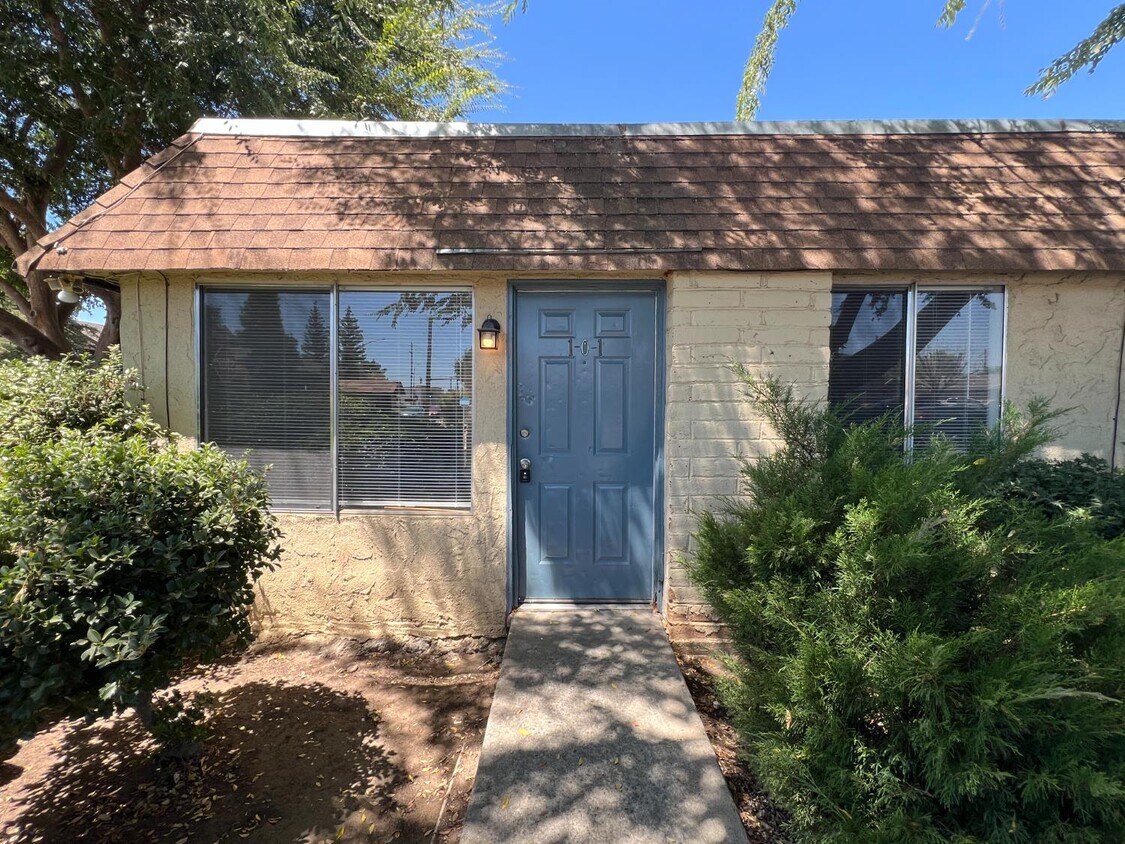 Foto principal - 491 Minnewawa Ave