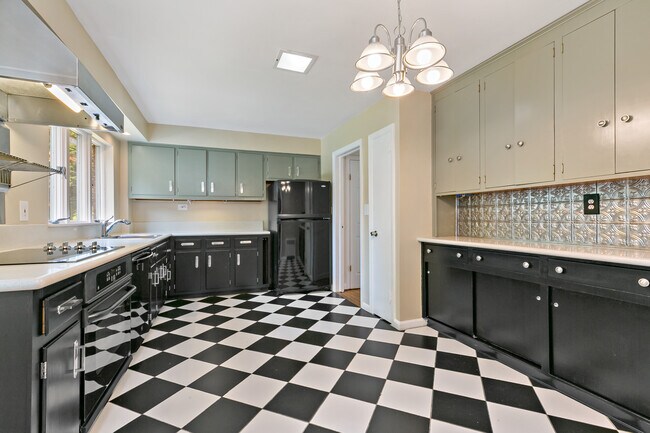 Foto del edificio - 148 Highland Ave