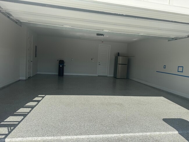 Expanded Garage/Water Softener/Extra Refrigerator - 209 Cruising Oak St