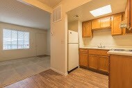 Sala de estar y cocina - 3555 S Stober Blvd