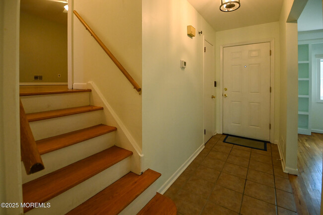 Foto del edificio - 904 Claridge Dr