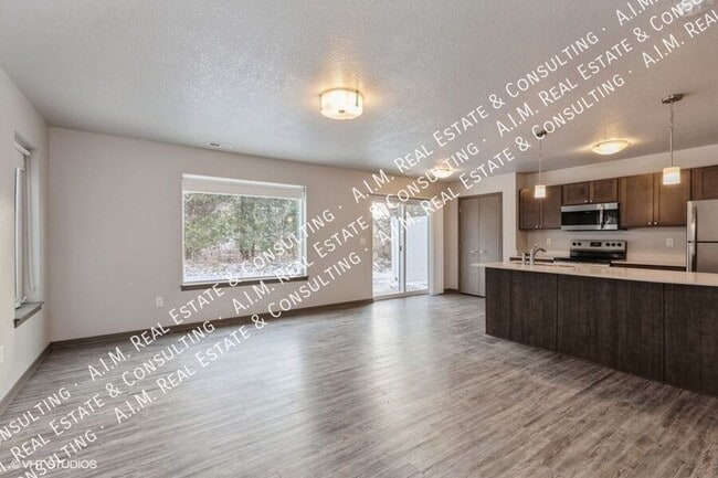 Foto del edificio - 3915 NW Cedarwood Ln