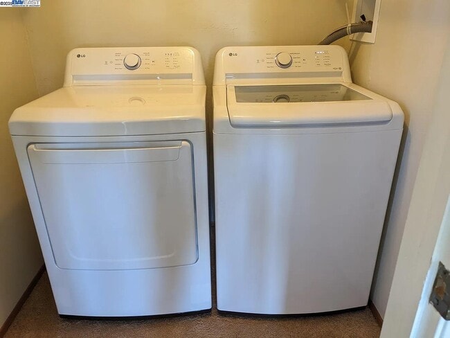 Building Photo - 1930 Camino Verde