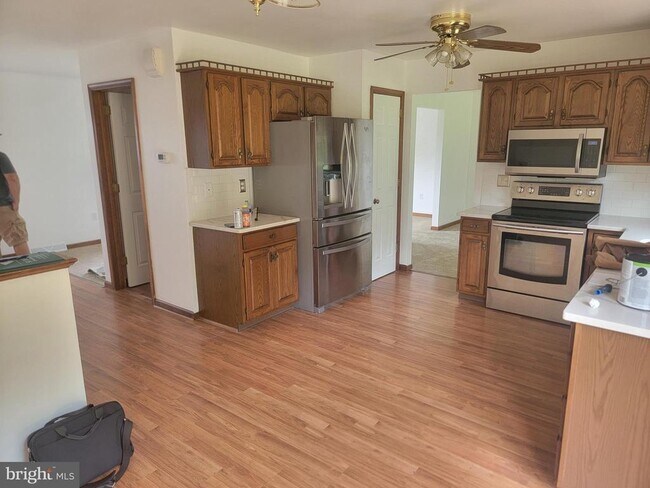 Foto del edificio - 53 Homestead Ln