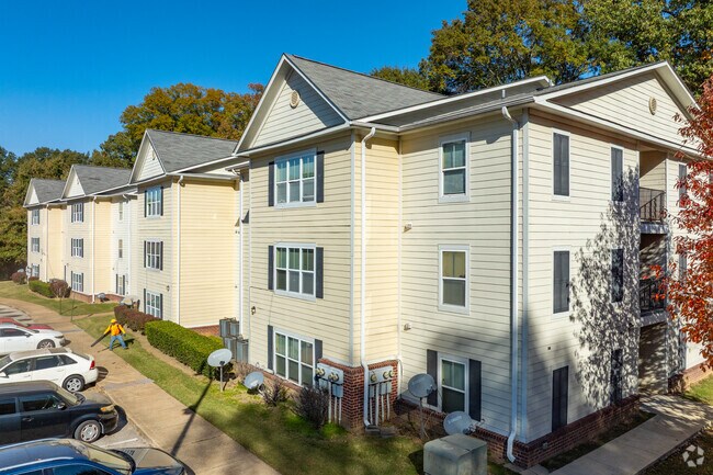 Foto del edificio - Ruby Oaks Apartments