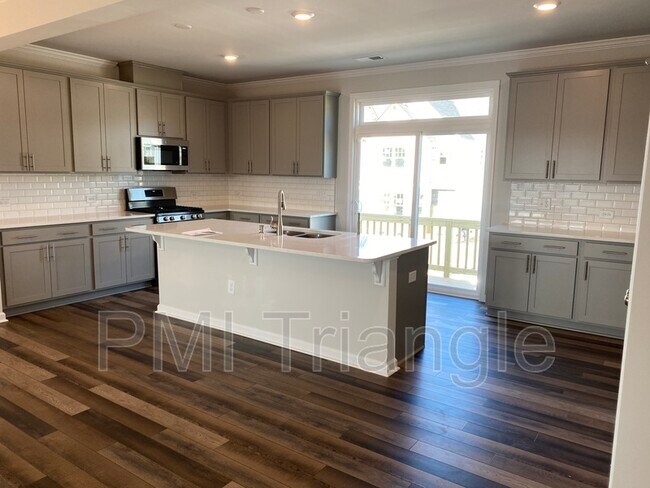 Foto del edificio - 1225 Herb Garden Way