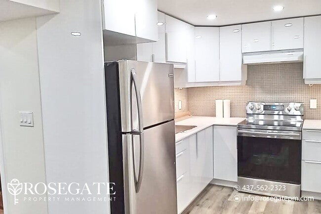 Building Photo - Modern 1-Bedroom Suite in Prime Kitchener ...
