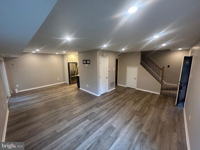 Foto del edificio - 9574 Standon Pl