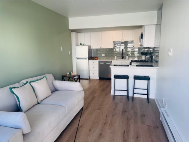 Building Photo - 4823 W 157th St