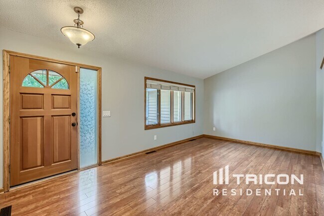 Foto del edificio - 3745 Wescott Hills Dr