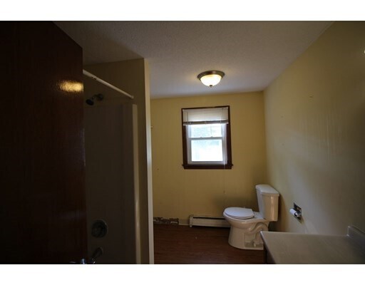Building Photo - 94 N High St