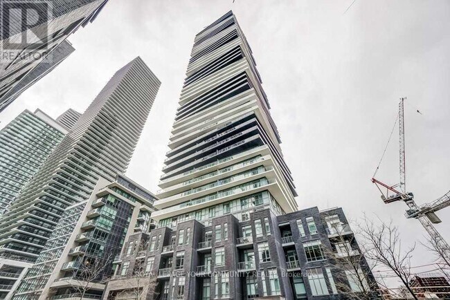 Building Photo - 56-1256 Annie Craig Dr