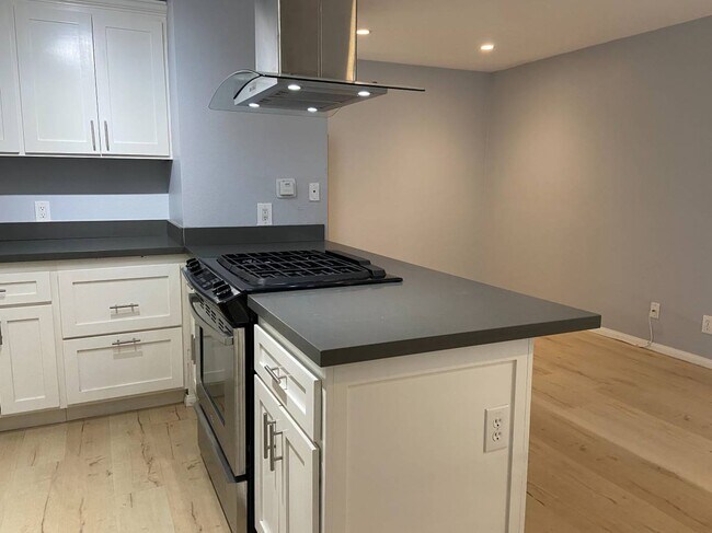 Foto del edificio - 1554 Diamond St