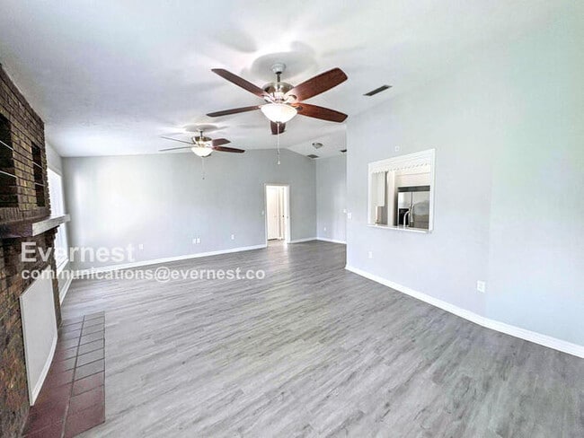 Foto del edificio - 8321 Brandeis Cir E
