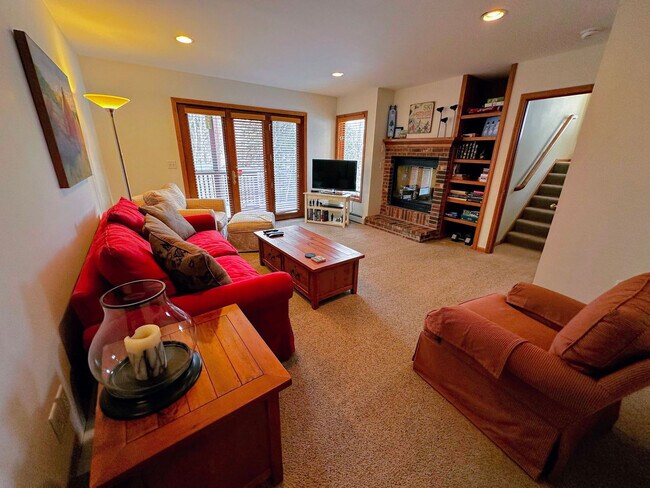 Foto del edificio - 307 Crawford Ridge Rd