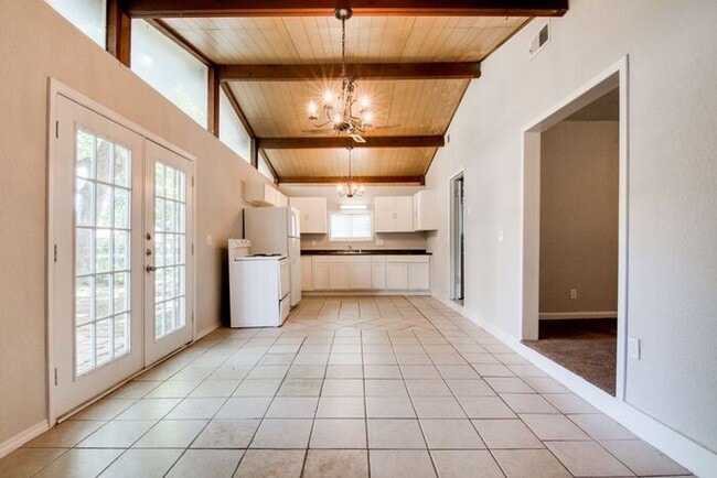 Building Photo - No Application Fees*