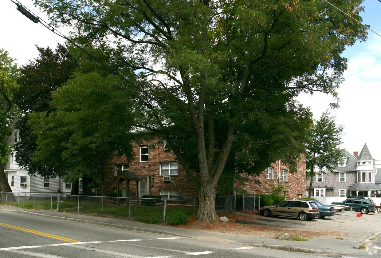 Primary Photo - 218 Wilder St