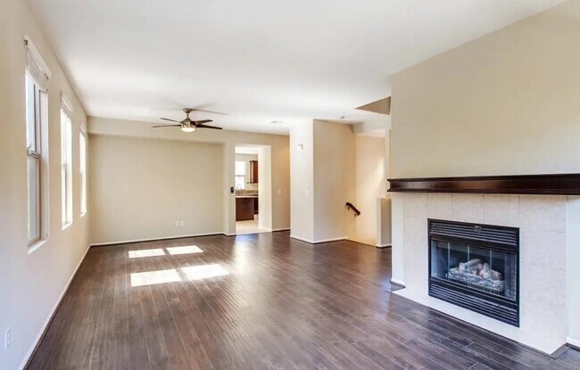 Building Photo - 1819 Lavender Ln