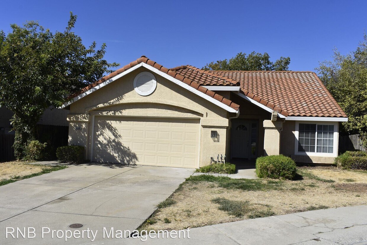 3 br, 2 bath House 8509 El Lindo Court House Rental in Antelope, CA