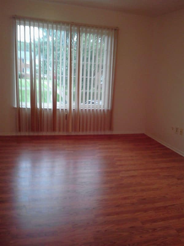 Primary Photo - 25349 Shiawassee Cir