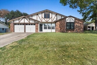 Building Photo - 8725 Irongate Dr