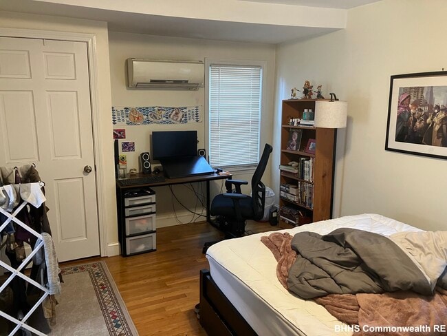 Building Photo - 4 Forster St