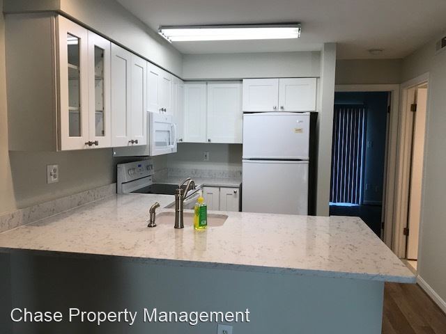 Building Photo - 1 br, 1 bath House - 12B Queen Anne Way