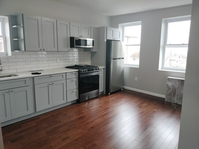 Building Photo - 292 Harrison Ave