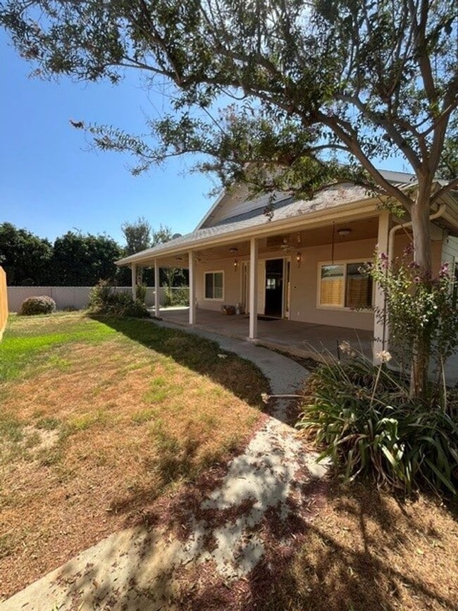 Building Photo - 26199 Rd 196