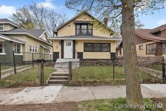 Building Photo - 1948 Collins Ave SE