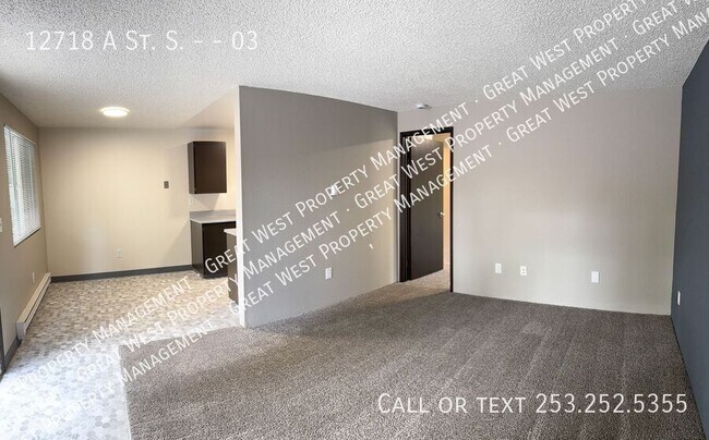 Foto del edificio - 12718 A St S