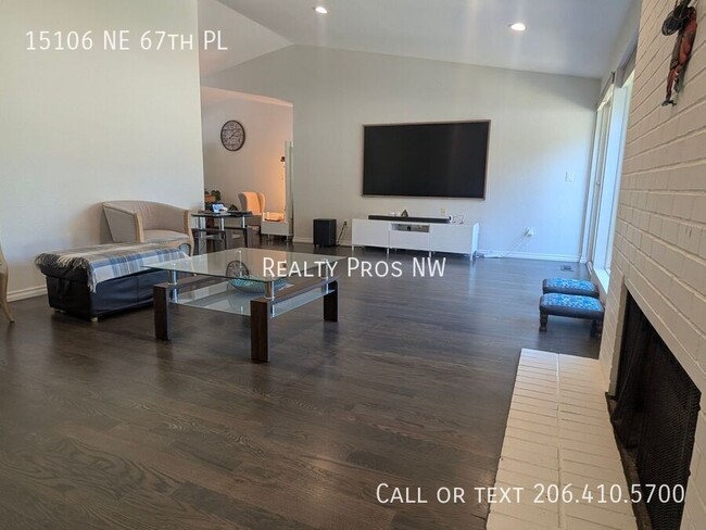 Building Photo - 15106 NE 67th Pl