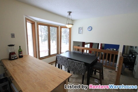 Building Photo - 1383 Willow Creek Ln
