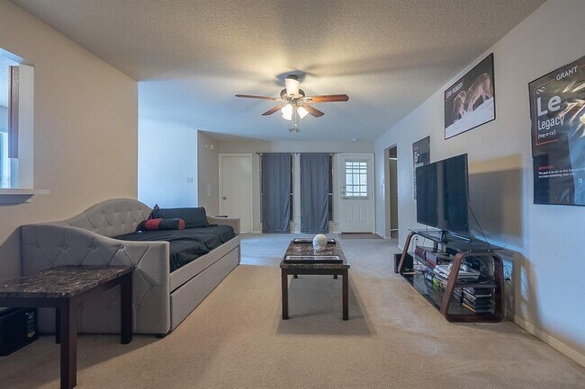 Foto del edificio - 8311 Berkely Ct