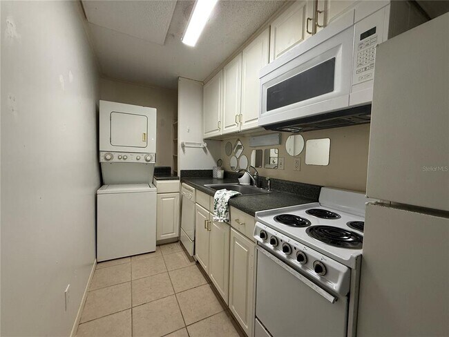 Foto del edificio - 2490 SW 14th Dr