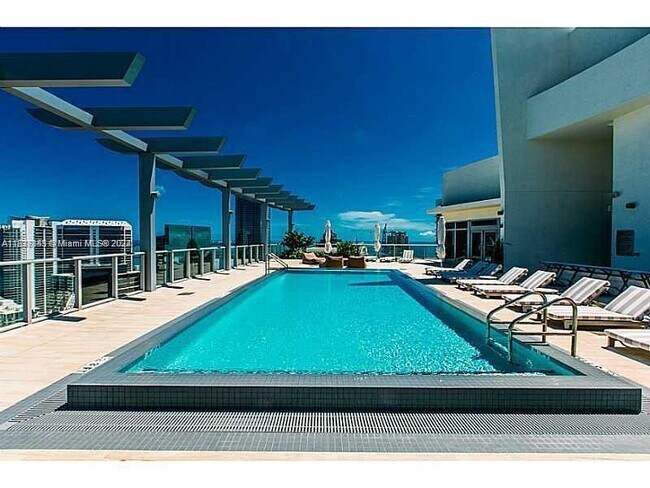 Foto del edificio - 1100S S Miami Ave