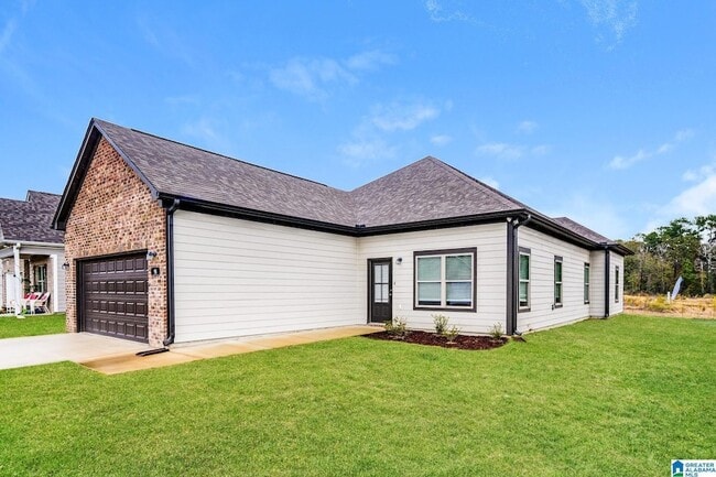 Building Photo - 98 Kings Wy