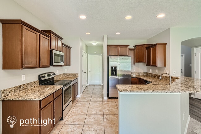 Building Photo - 10009 Newminster Loop, Ruskin, FL, 33573