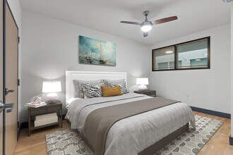 Interior Photo - Station House | Near The Loop